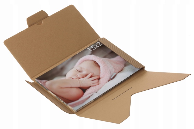 koperta otwarta ze zdjęciami