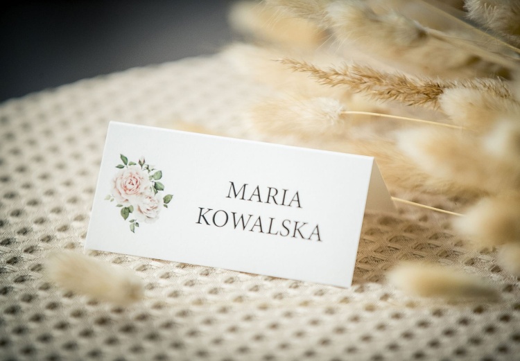 22-roze-lososiowe---winietki-na-stół-z-różą-(6).jpg