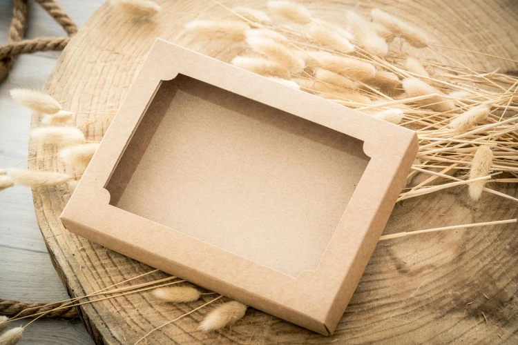 pudełko-na-zdjęcia-15x21-z-okienkiem