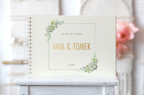 Ciekawy prezent na ślub - Kronika 50 rocznic