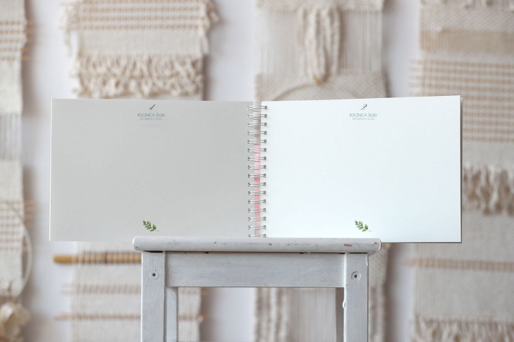 Ciekawy prezent na ślub - Kronika 50 rocznic