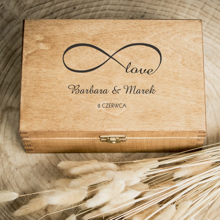 Szkatułka, pudełko z dedykacją na ślub ciemna ze znakiem nieskończoności
