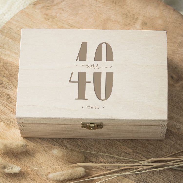Szkatułka, pudełko z dedykacją na 40 urodziny - jasna