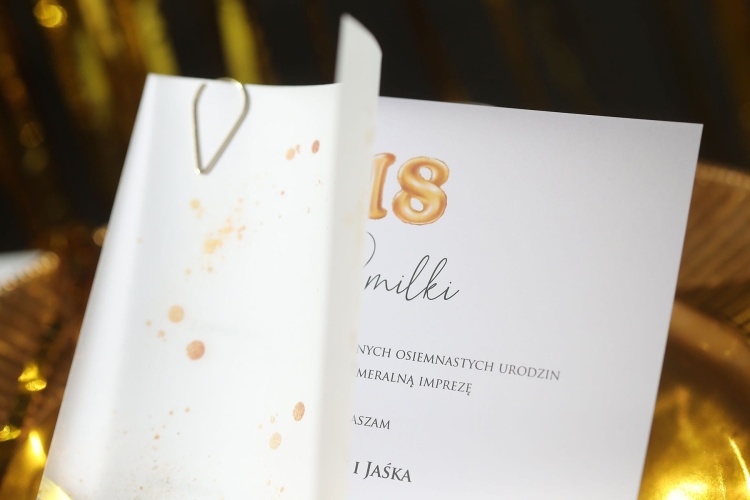 Zaproszenia na 18 urodziny z brokatem