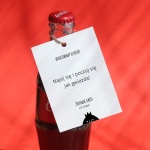 Minimalistyczne zawieszki na butelki - zestaw 18 szt