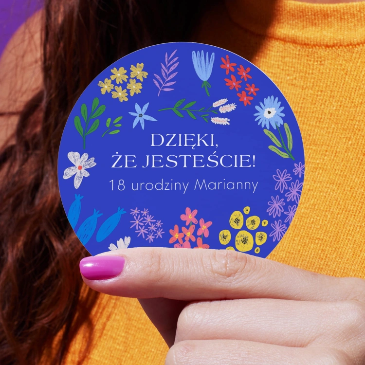 Naklejki na urodziny z kwiatuszkami