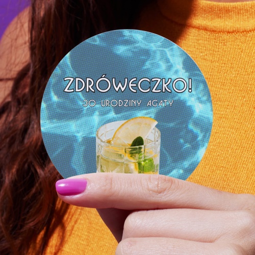 Naklejki na urodziny z drinkiem