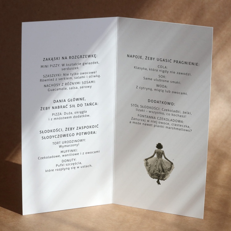 Karty menu na przyjęcie z niebem wnętrze