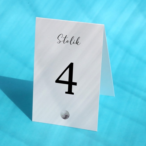 Numerki na stół urodzinowy z kulą disco