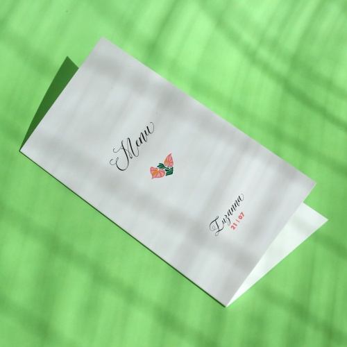 Karty menu na przyjęcie z kwiatuszkiem okładka