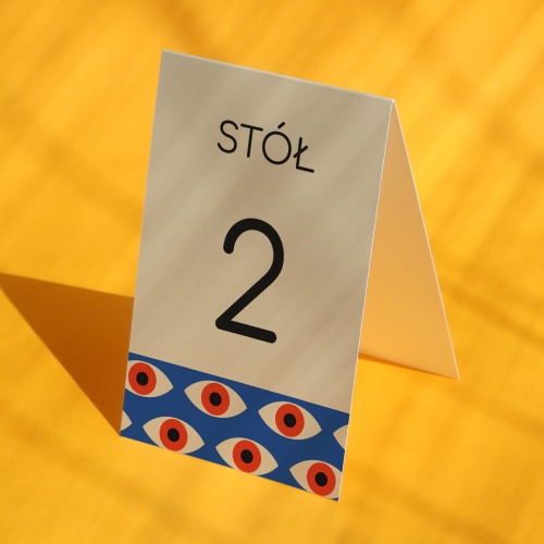 Numerki na stół urodzinowy ze wzorem w oczy