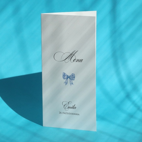 Karty menu na przyjęcie z delikatną kokardką- okładka
