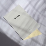 Karty menu na przyjęcie z kolorowym wzorkiem- okładka