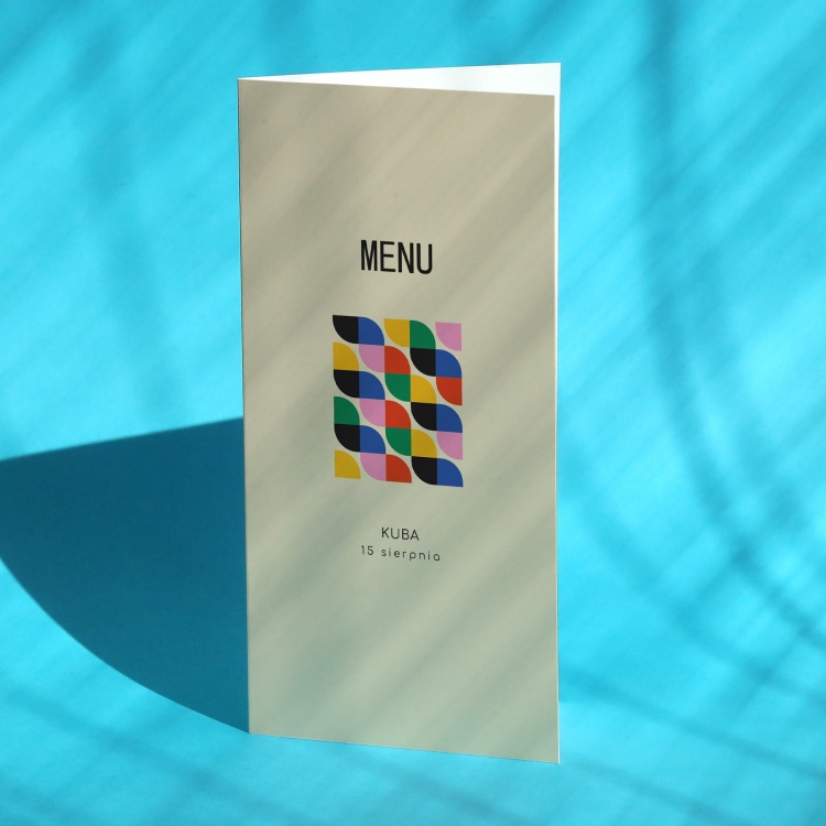 Karty menu na przyjęcie z kolorowym wzorem- okładka