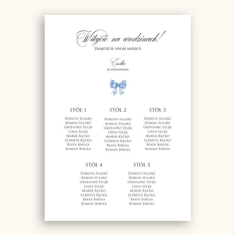 Plan stołu urodzinowego z niebieską kokardką