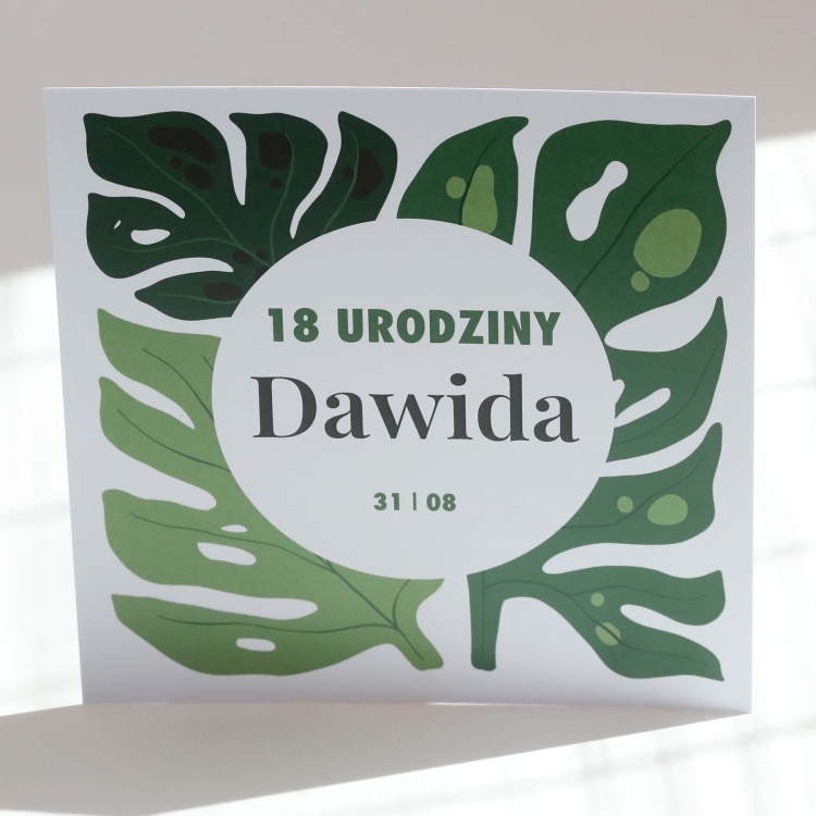 Kwadratowe zaproszenia urodzinowe z botanicznym motywem liści