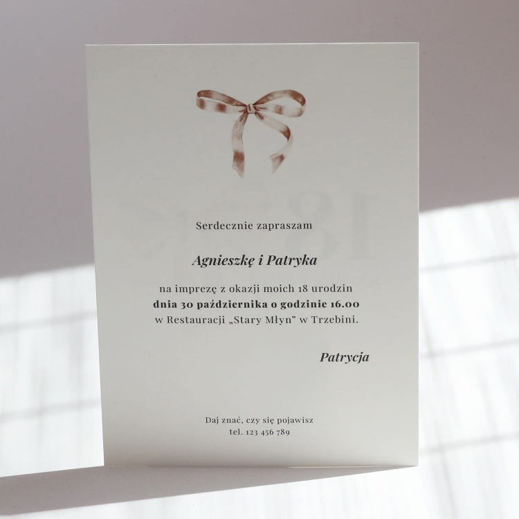 Zaproszenia na 18 z kokardą