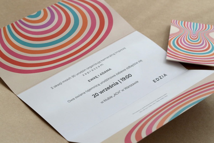 Bauhaus eleganckie zaproszenia urodzinowe z obwolutą