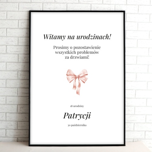Tablice powitalne na przyjęcie urodzinowe z delikatną kokardą