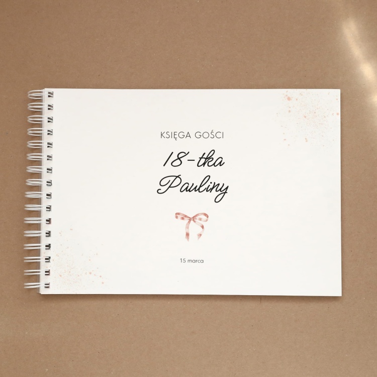 Księga gości na przyjęcie urodzinowe z delikatną wstążką