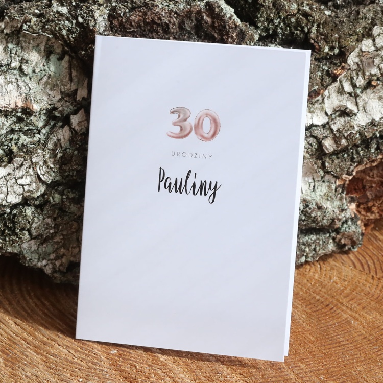 Zaproszenia na urodziny z balonową cyfrą