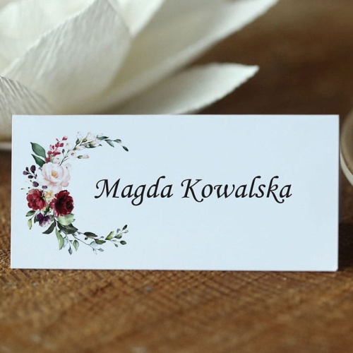 Winietki ślubne z motywem bordowych kwiatów