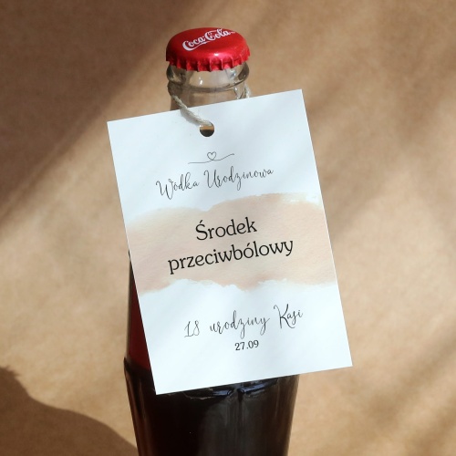 Pastelowo różowe urodzinowe zawieszki