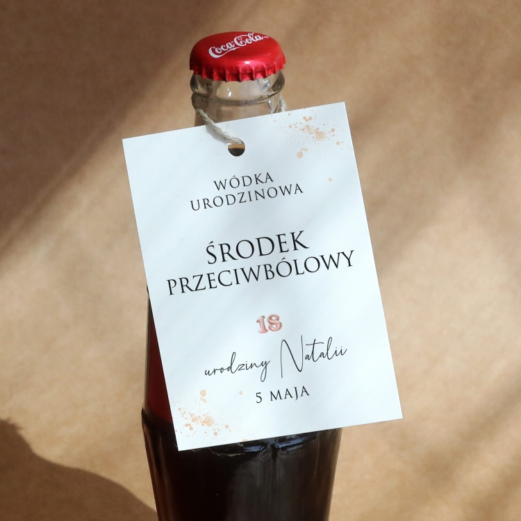 Urodzinowe zawieszki z różowym brokatem