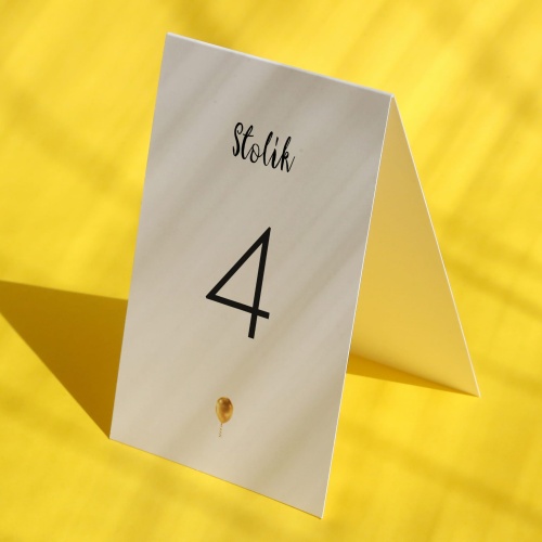 Numerki na stół urodzinowy z balonem