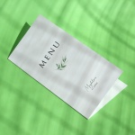 Karty menu na przyjęcie urodzinowe z motywem delikatnych liści