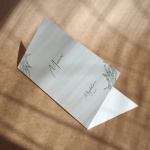 Karty menu na przyjęcie urodzinowe z roślinnym motywem