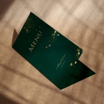 Karty menu na przyjęcie urodzinowe złoto-szmaragdowe