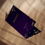 Karty menu na przyjęcie urodzinowe fioletowo-złote