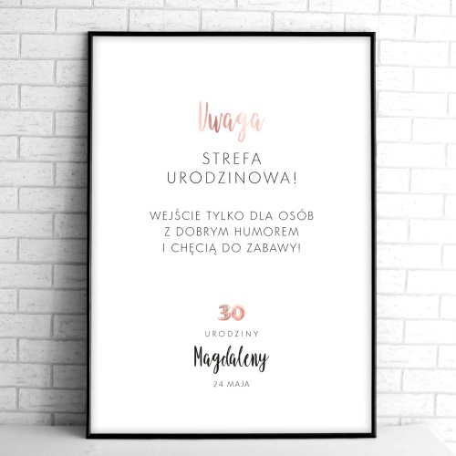 Tablice powitalne na przyjęcie urodzinowe z balonową cyfrą