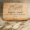 Ciemna szkatułka na zdjęcia i laurki dla Babci i Dziadka - wesoła Rodzinka