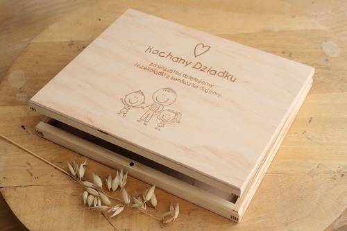Dzień babci i dziadka - pudełko z grawerem na merci