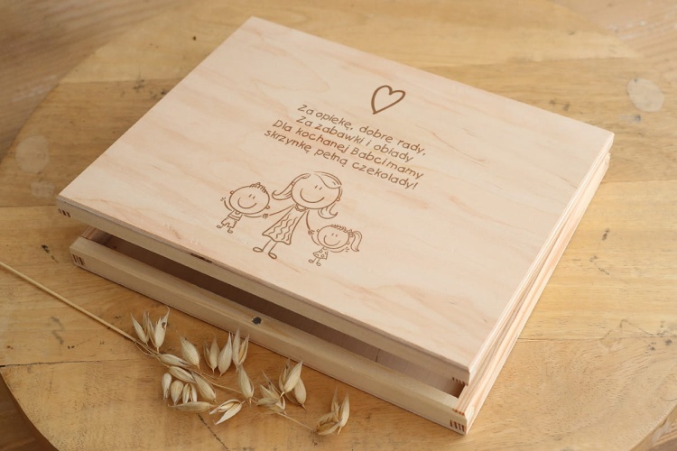 Dzień babci i dziadka - pudełko z grawerem na merci