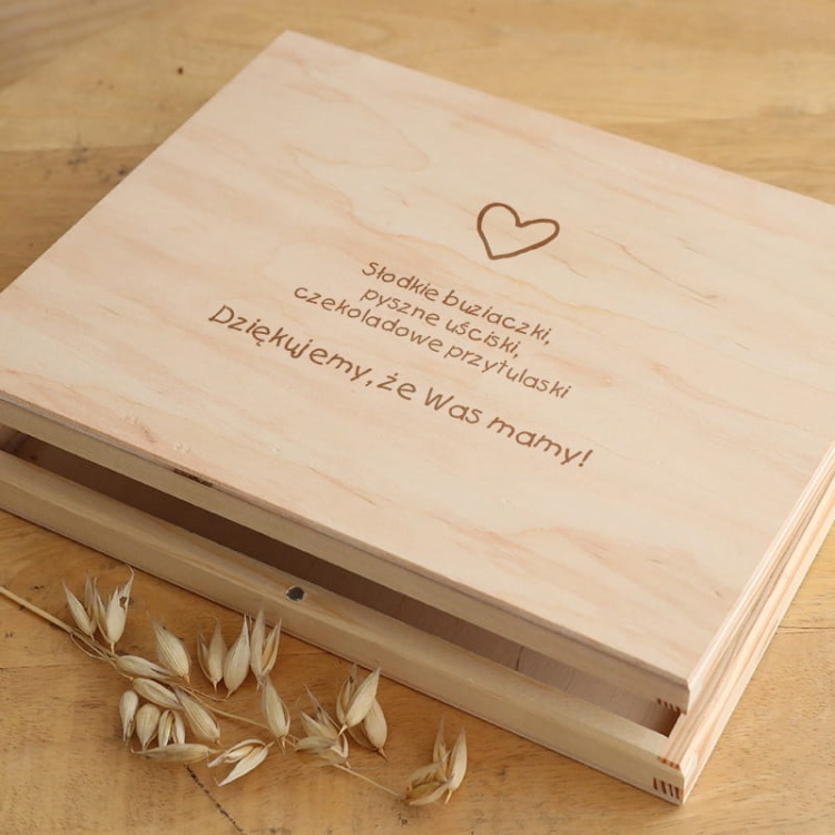 Dzień babci i dziadka - pudełko z grawerem na merci