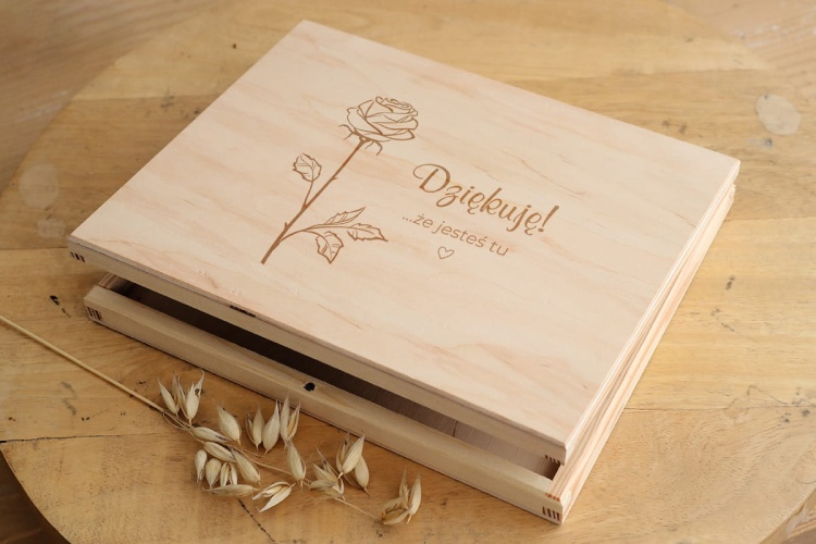 Dzień babci i dziadka - pudełko z grawerem na merci