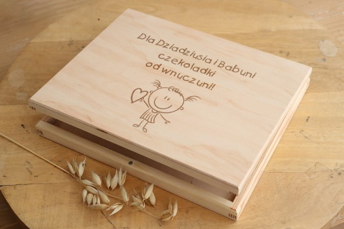Dzień babci i dziadka - pudełko z grawerem na merci