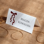 Winietki urodzinowe z bordową wstążką