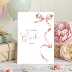 Zaproszenia na 18 urodziny z delikatną, różową wstążką