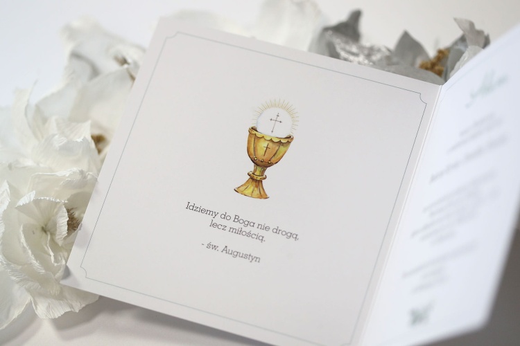 Eleganckie zaproszenie komunijne z roślinnym krzyżem