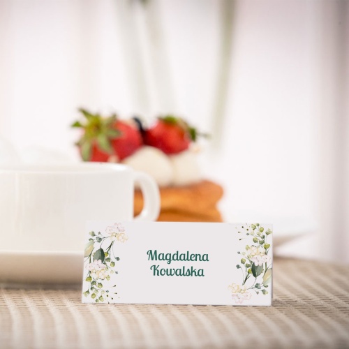 Winietki na komunię z białymi różami