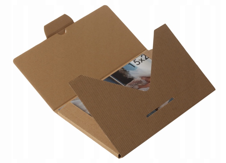 koperta zamknięta ze zdjęciami