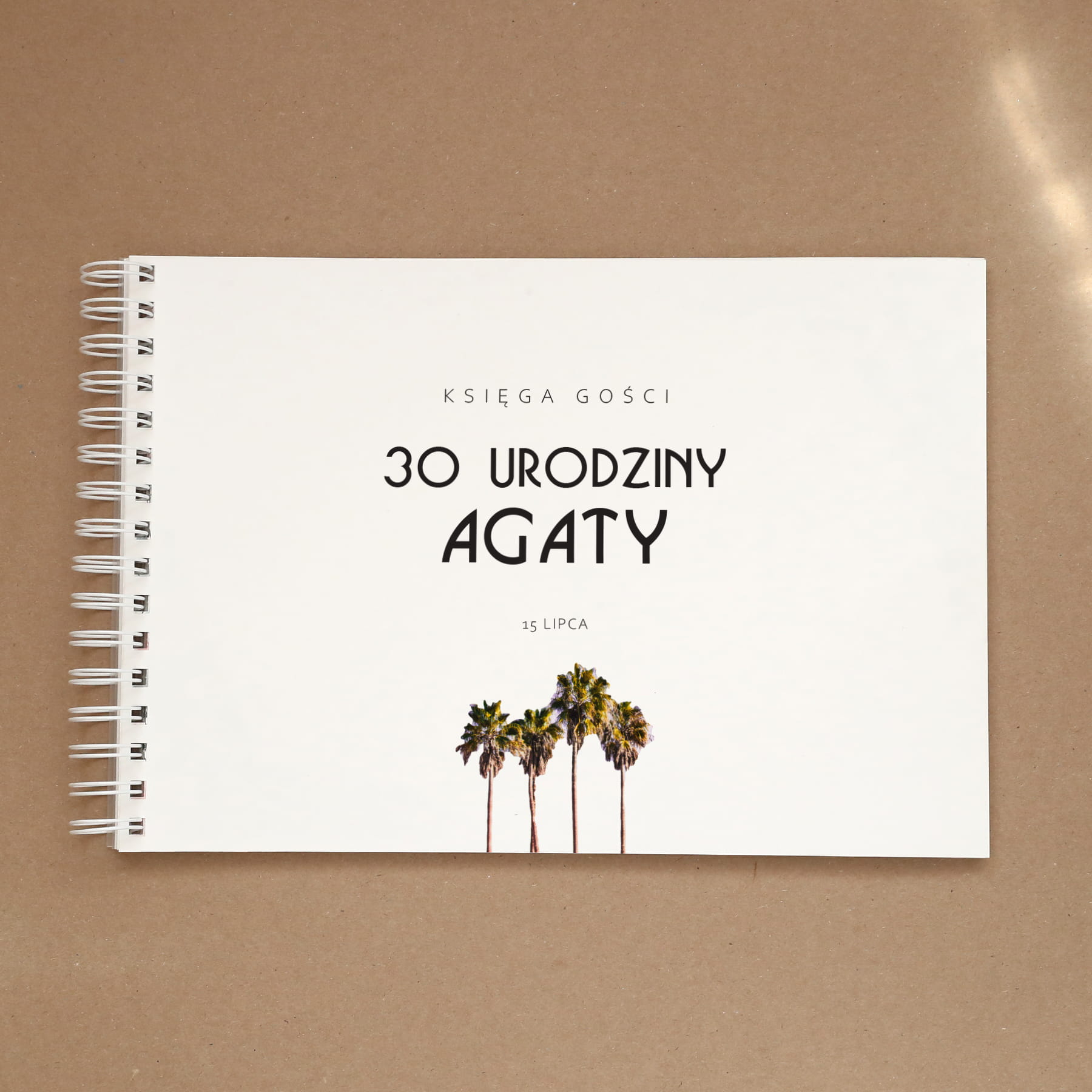 Księga gości w letnim stylu retro na przyjęcie urodzinowe - okładka z przodu