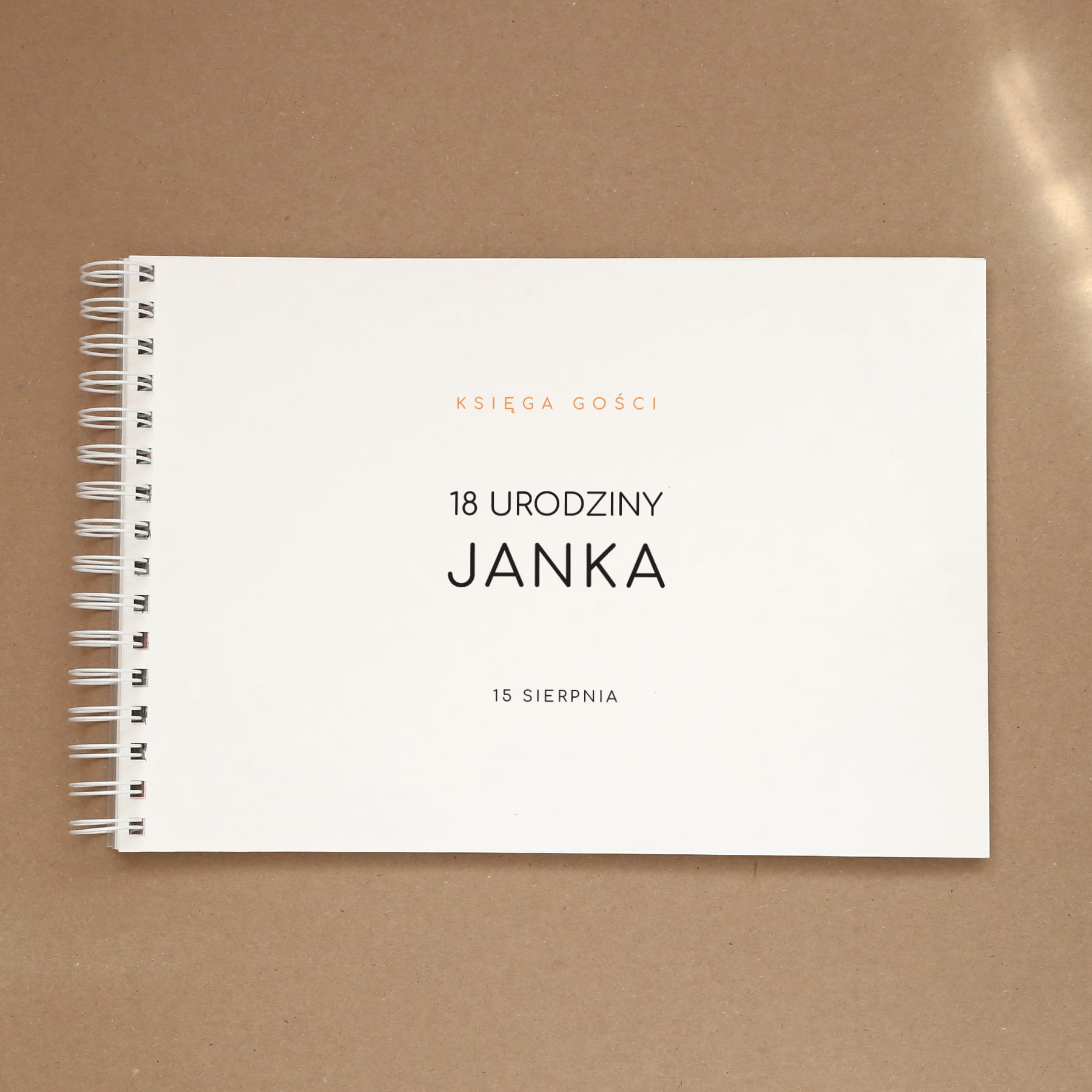 Wzorzysta księga gości na przyjęcie urodzinowe - okładka z przodu