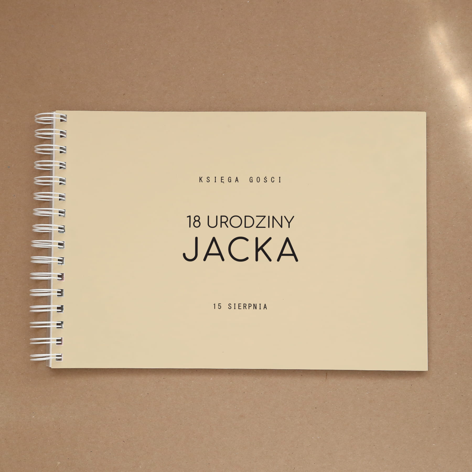 Wzorzysta księga gości na przyjęcie urodzinowe - okładka z przodu