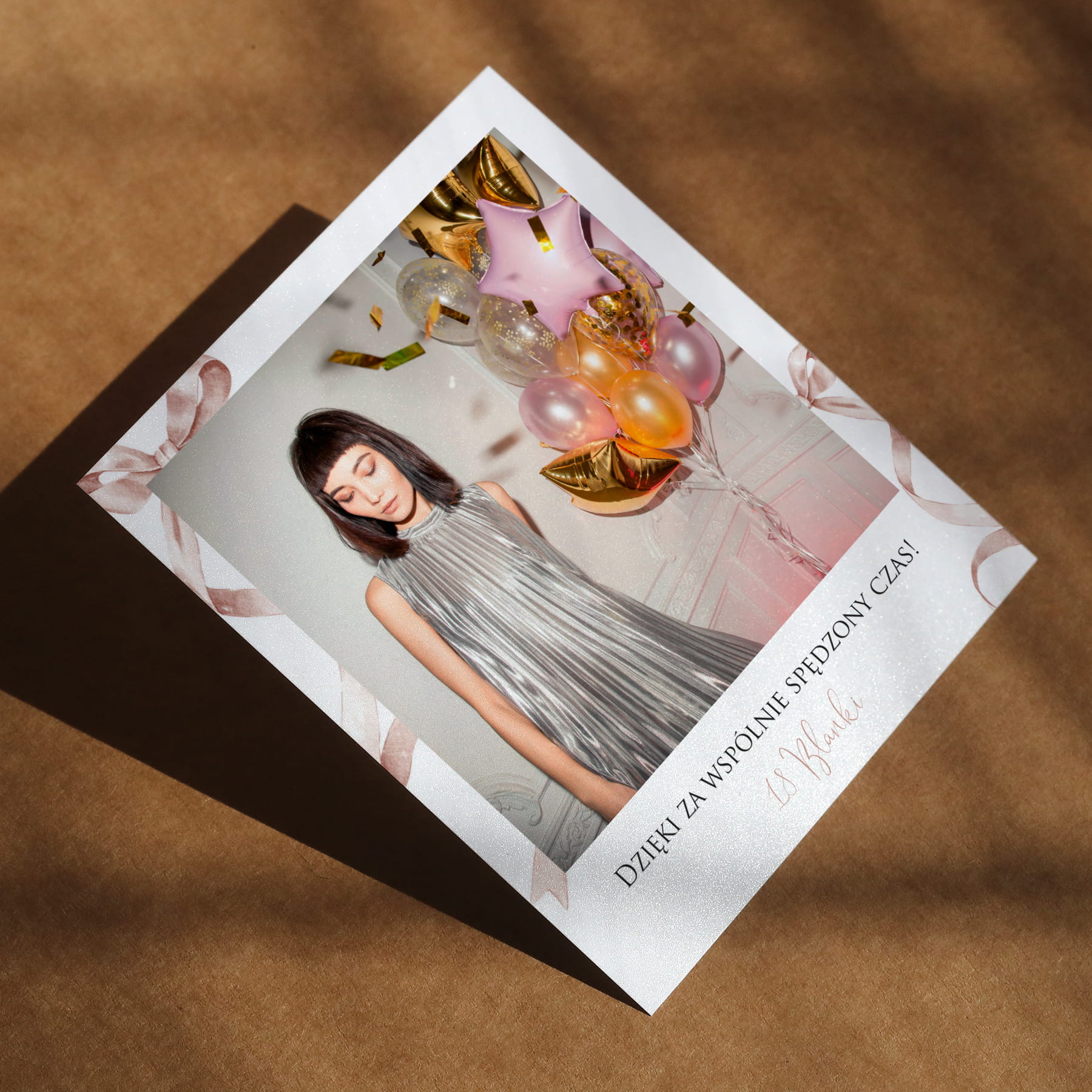Polaroid podziękowanie dla gości - delikatne kokardki