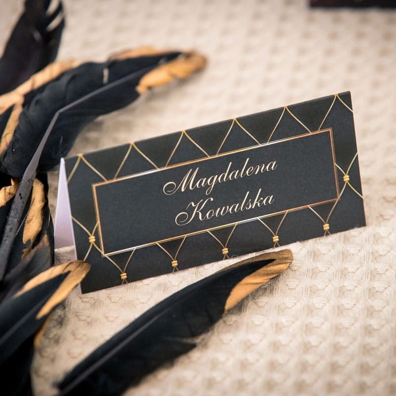 Złote winietki na 18, pikowane, czarne